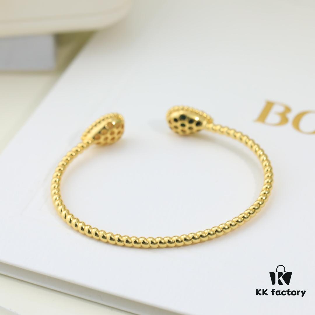 Boucheron Goutte Bracelet 💧 SERPENT BOHÈME Classic and Modern, Diamond-Set Water Drop Design with Delicate Yellow Gold Pearls