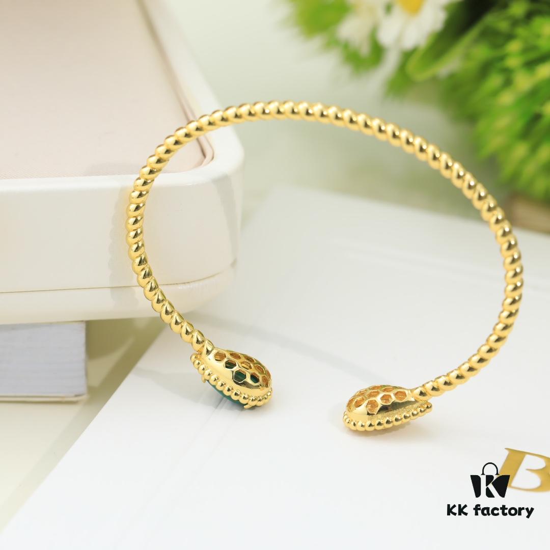 Boucheron Goutte Bracelet 💧 SERPENT BOHÈME Classic and Modern, Diamond-Set Water Drop Design with Delicate Yellow Gold Pearls