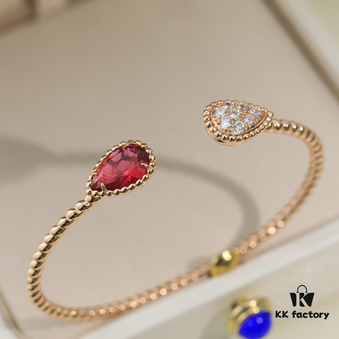 Boucheron Goutte Bracelet 💧 SERPENT BOHÈME Classic and Modern, Diamond-Set Droplet Design with Delicate Yellow Gold Pearls, Thick Gold Plating, Logo-Embossed Boucheron Bracelet, Simple and Elegant Square Shape, Exquisite Wearing Effect 👼 The Droplet Collection Symbolizes Love for the Dearest