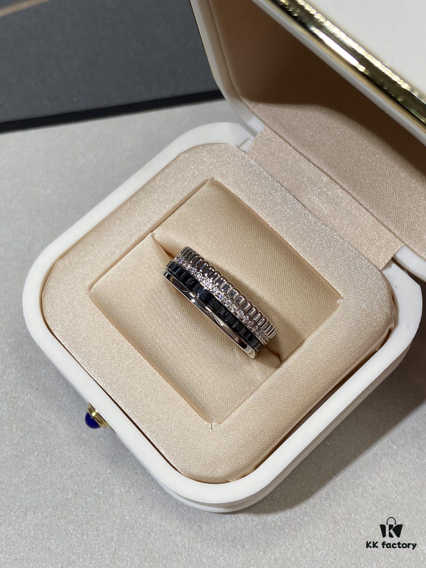 Black Brown and White Gold Color-Blocked