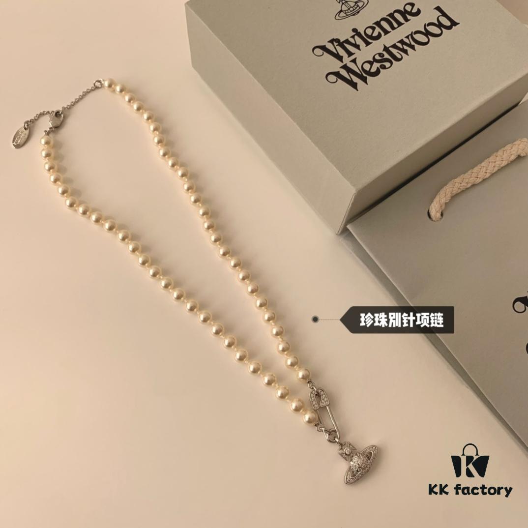 Vivienne Westwood Pearl Pin Necklace