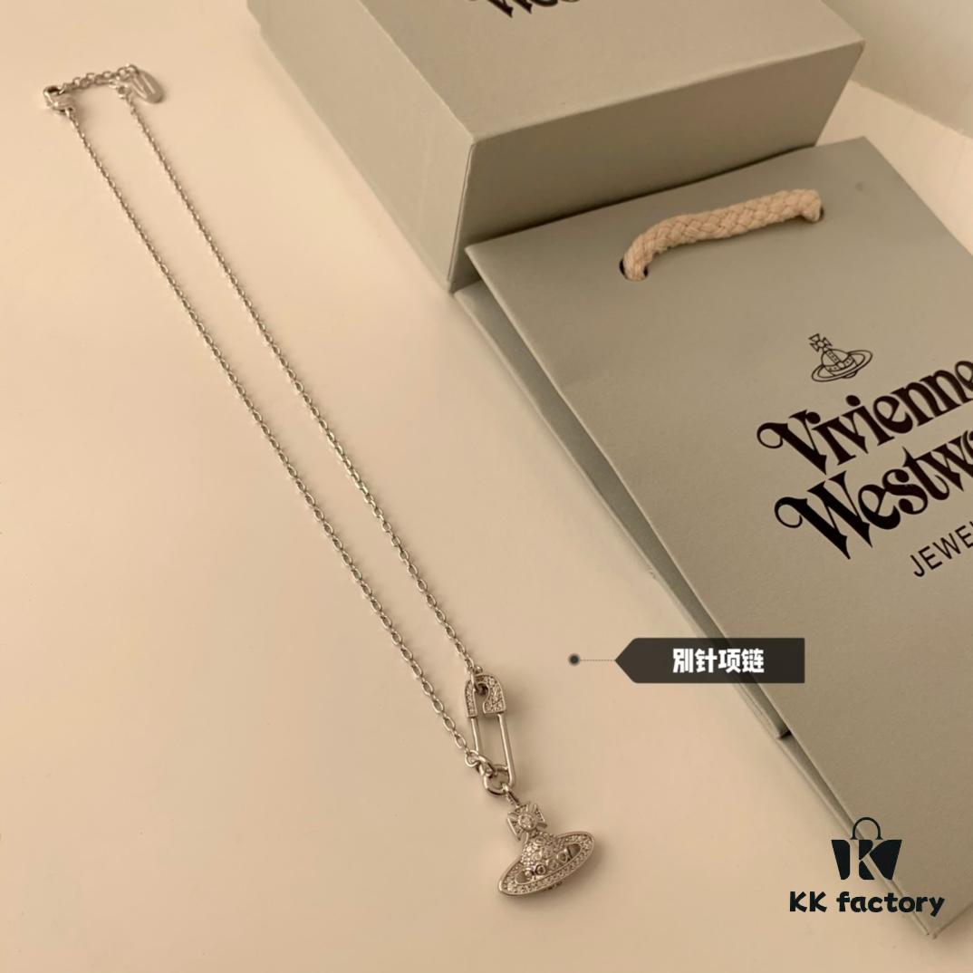 Vivienne Westwood Queen of Fashion Brooch Necklace