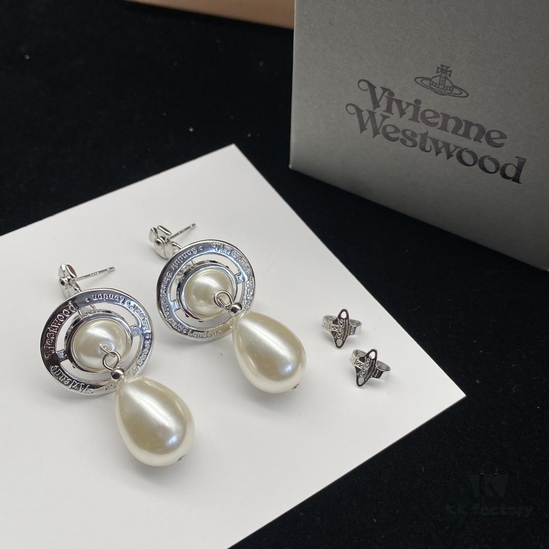 VIVIENNE WESTWOOD New Stud Earrings