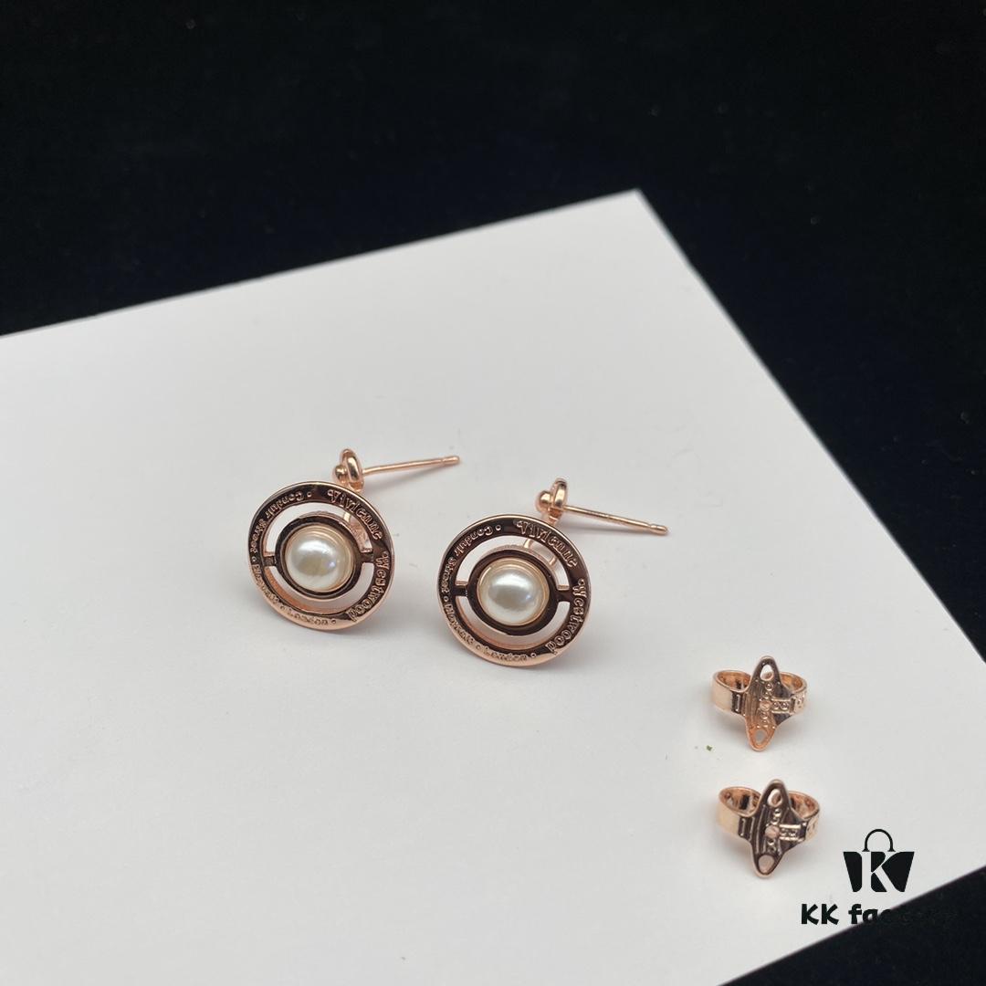 VIVIENNE WESTWOOD New Stud Earrings