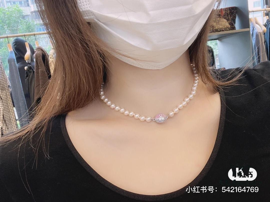 West Queen Enamel Pearl Necklace with Magnetic Clasp, Two Colors Available in Stock