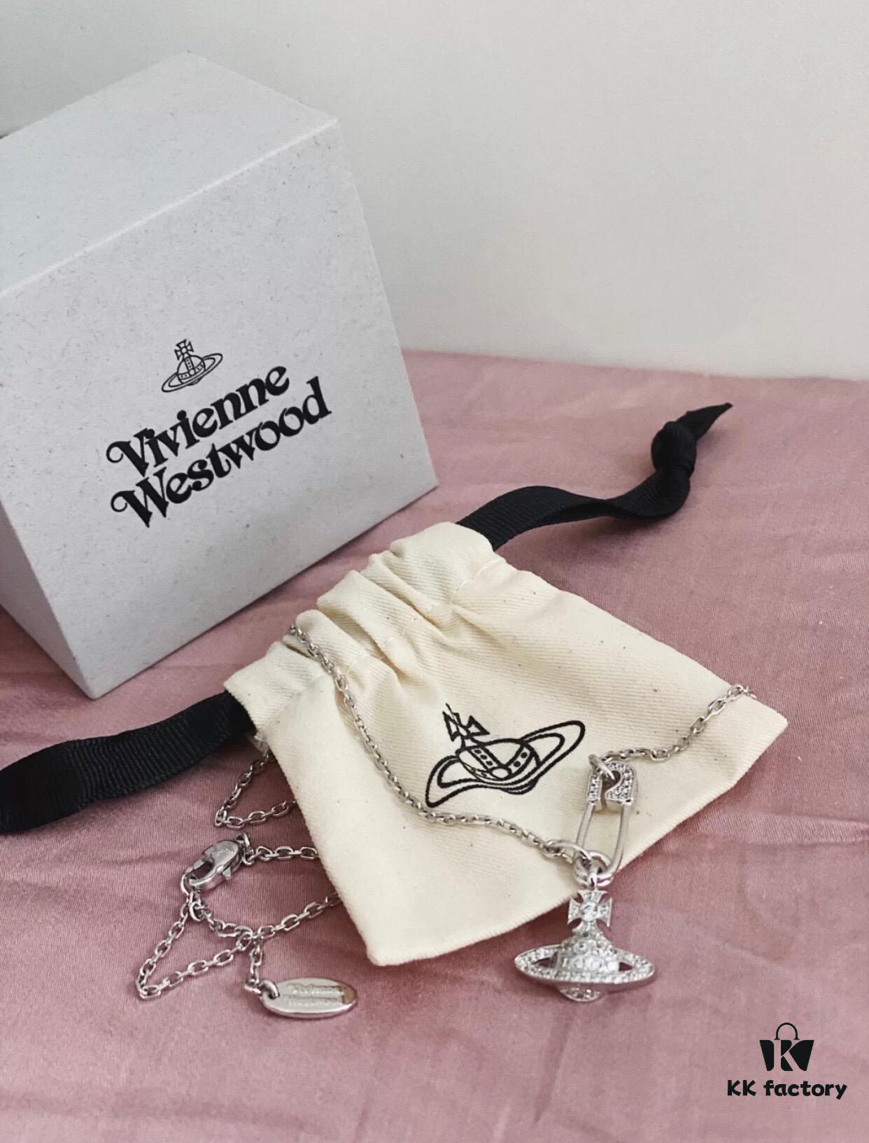 Vivian New Arrival Pin Saturn Necklace, Perfect for Showcasing the Neckline