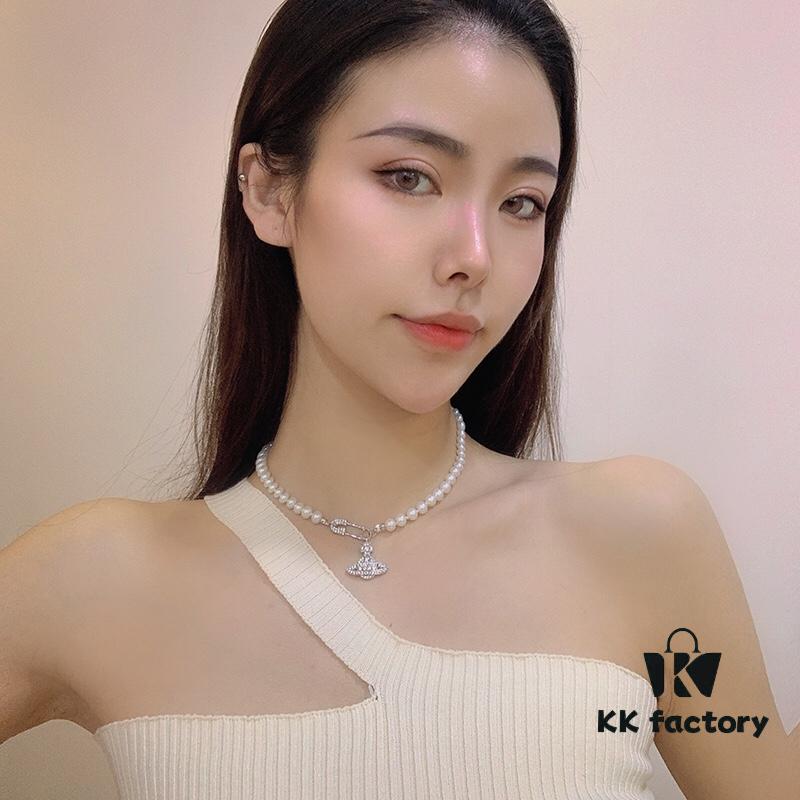 Lisa Celebrity Same Style Saturn Series Jewelry, Wearing It Makes You More Beautiful and Lucky