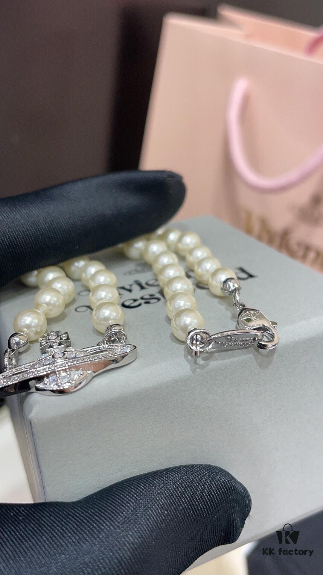 Fashionable Essential for Everyone ✨ Vivienne Westwood Saturn Pearl Necklace