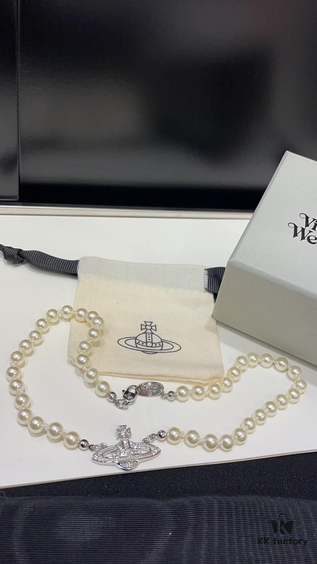 Fashionable Essential for Everyone ✨ Vivienne Westwood Saturn Pearl Necklace