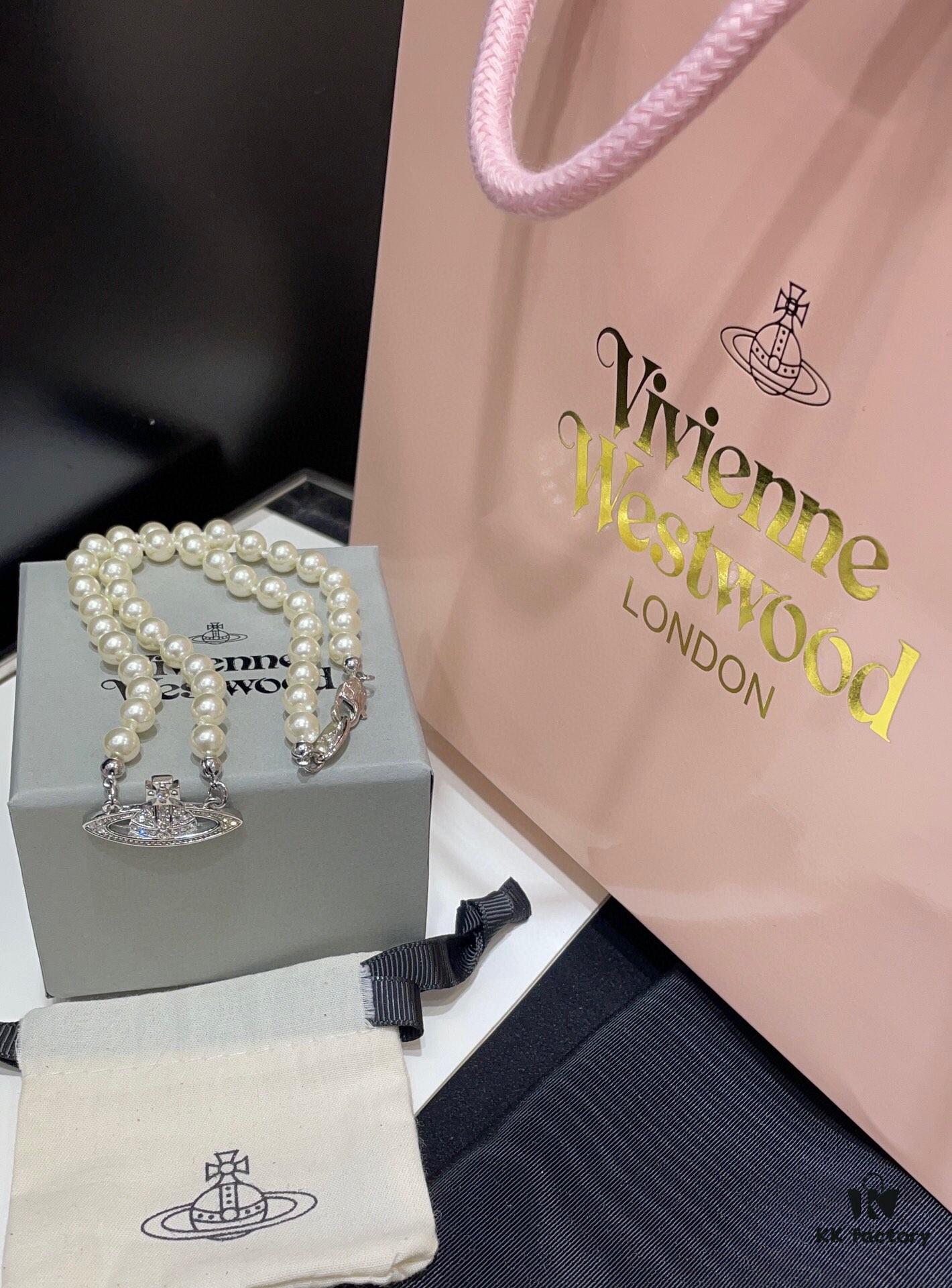 Fashionable Essential for Everyone ✨ Vivienne Westwood Saturn Pearl Necklace