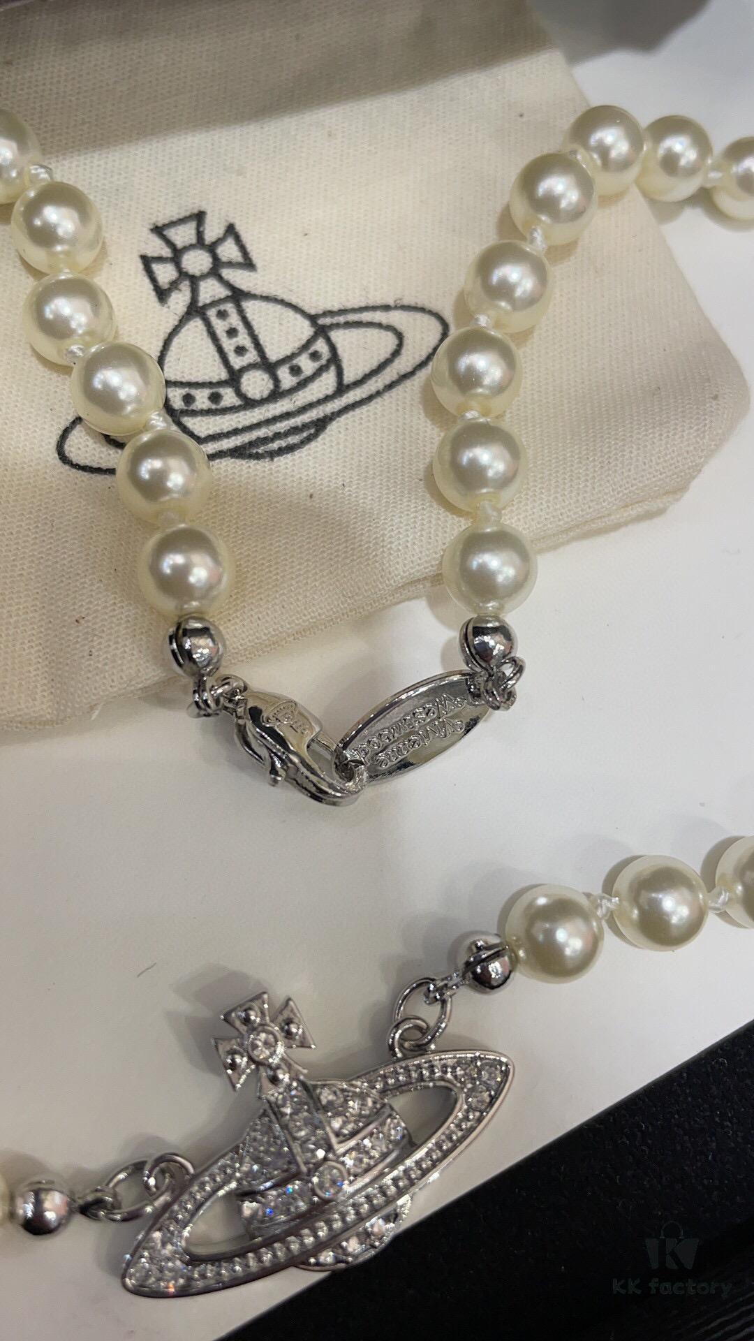 Fashionable Essential for Everyone ✨ Vivienne Westwood Saturn Pearl Necklace