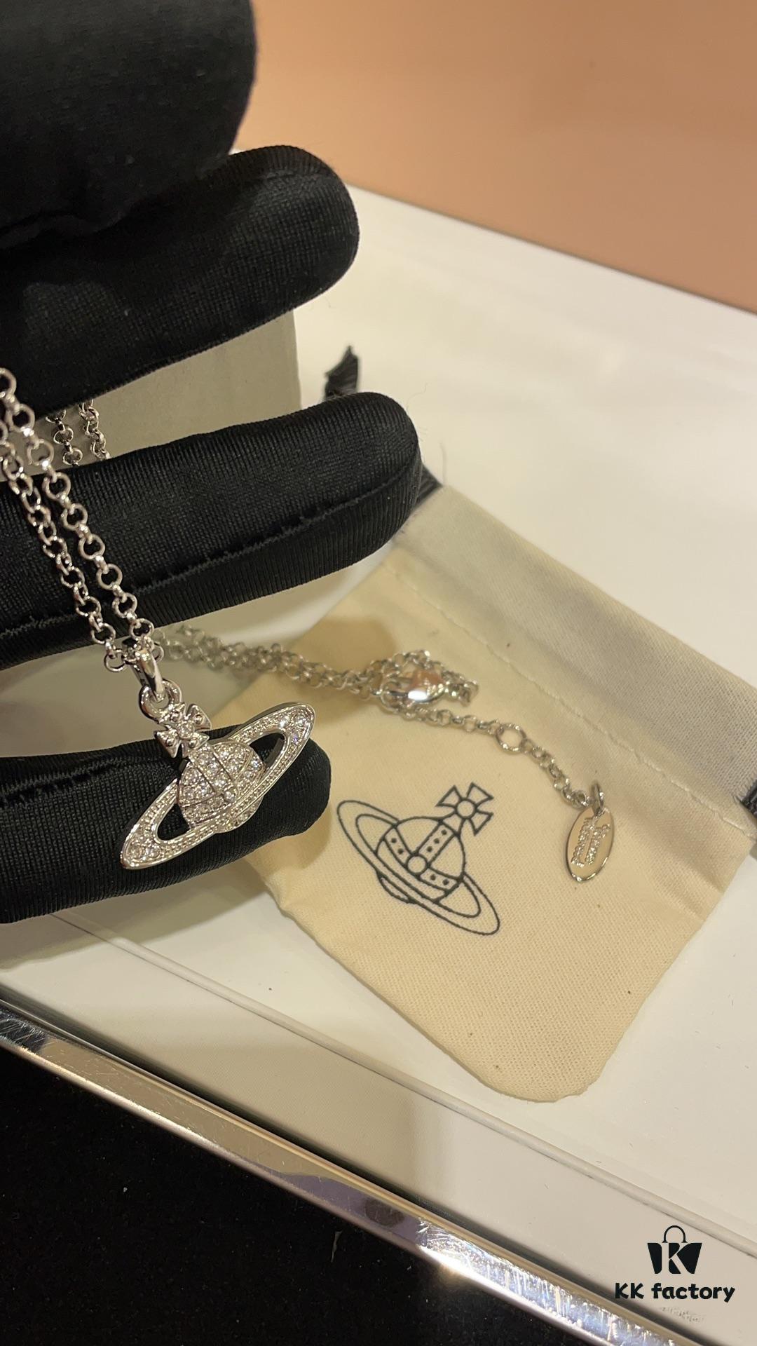 Must-Have🔥New Arrival Vivienne Westwood🪐 Classic Full Diamond Saturn Pendant Necklace