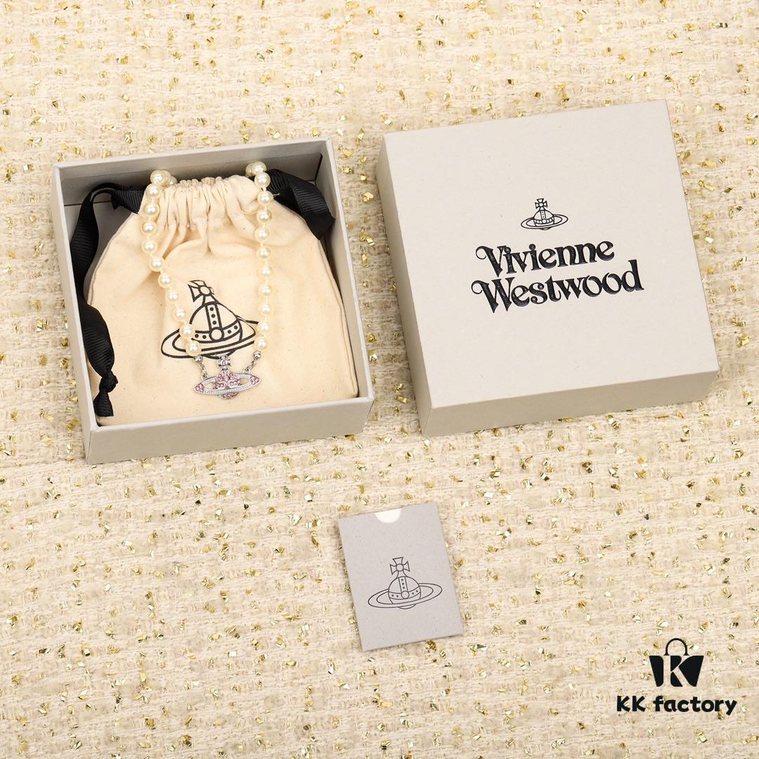 Vivienne Westwood Saturn Pearl Set - A Timeless Fusion of Punk and Elegance