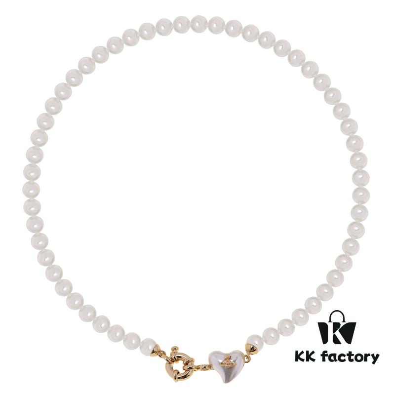 West Grandma Small Resin Heart Pearl Necklace - Gold