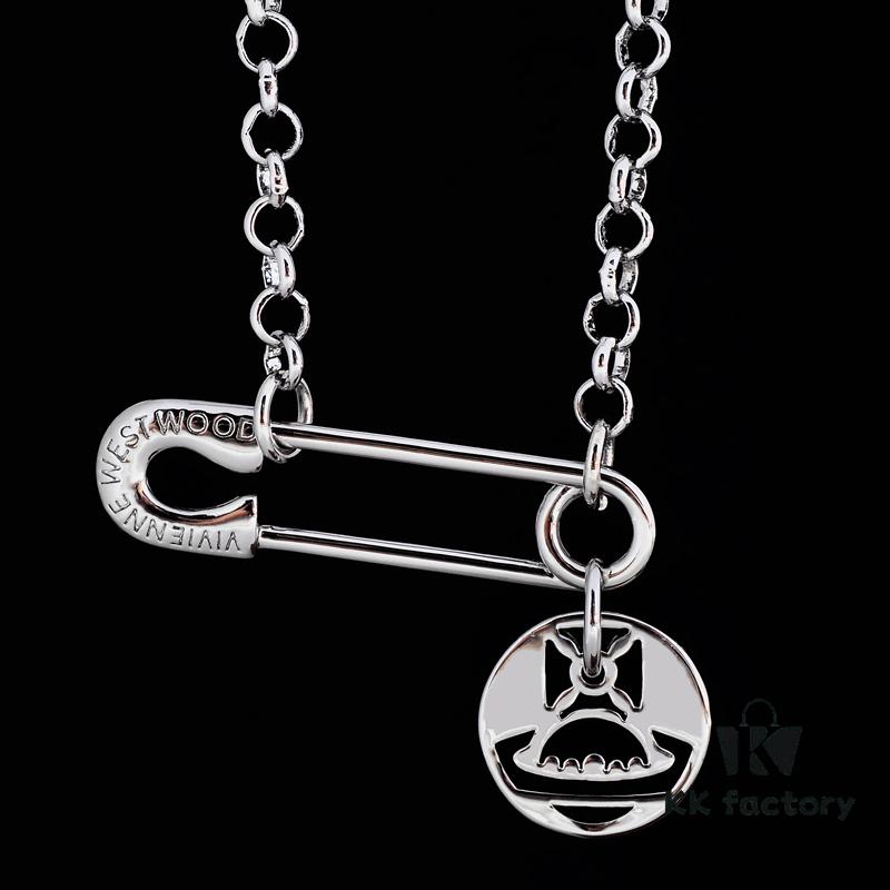 Vivienne Westwood Pin Round Pendant - Small Chain Necklace - Silver