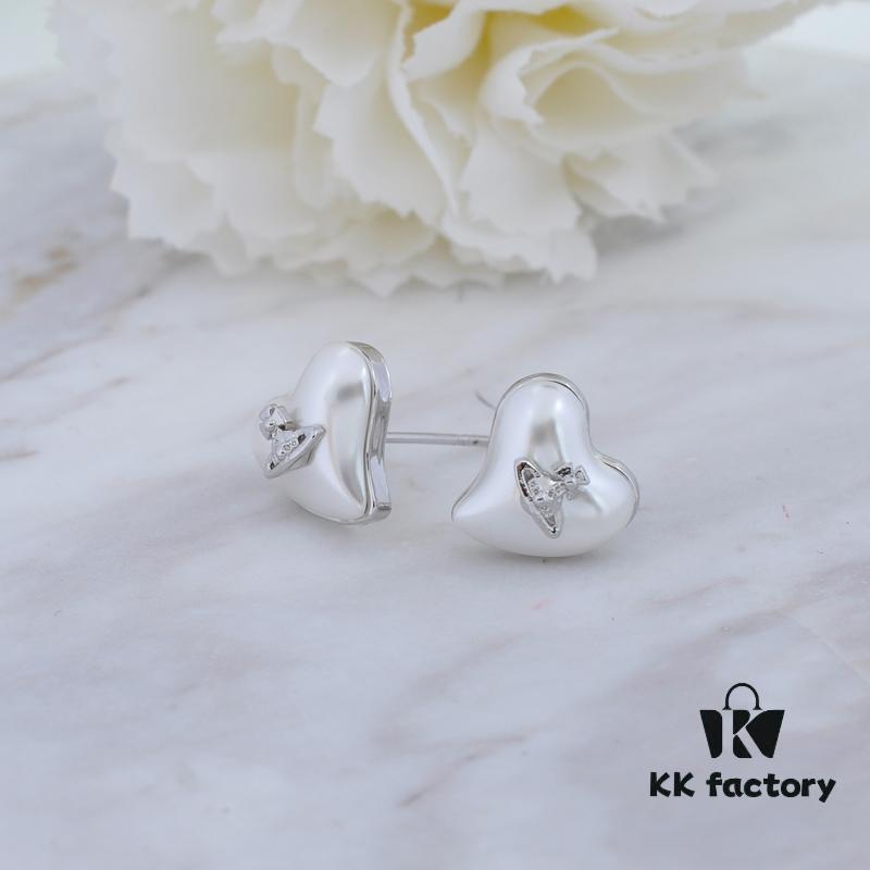 Vivienne Westwood Small Resin Heart Pearl Stud Earrings - Silver