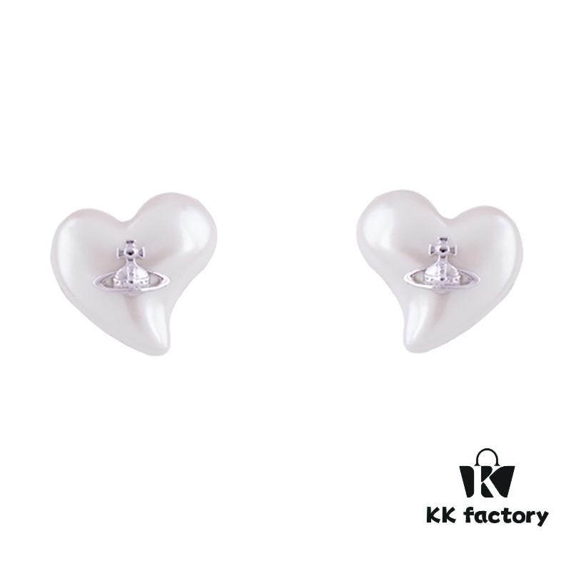 Vivienne Westwood Small Resin Heart Pearl Stud Earrings - Silver