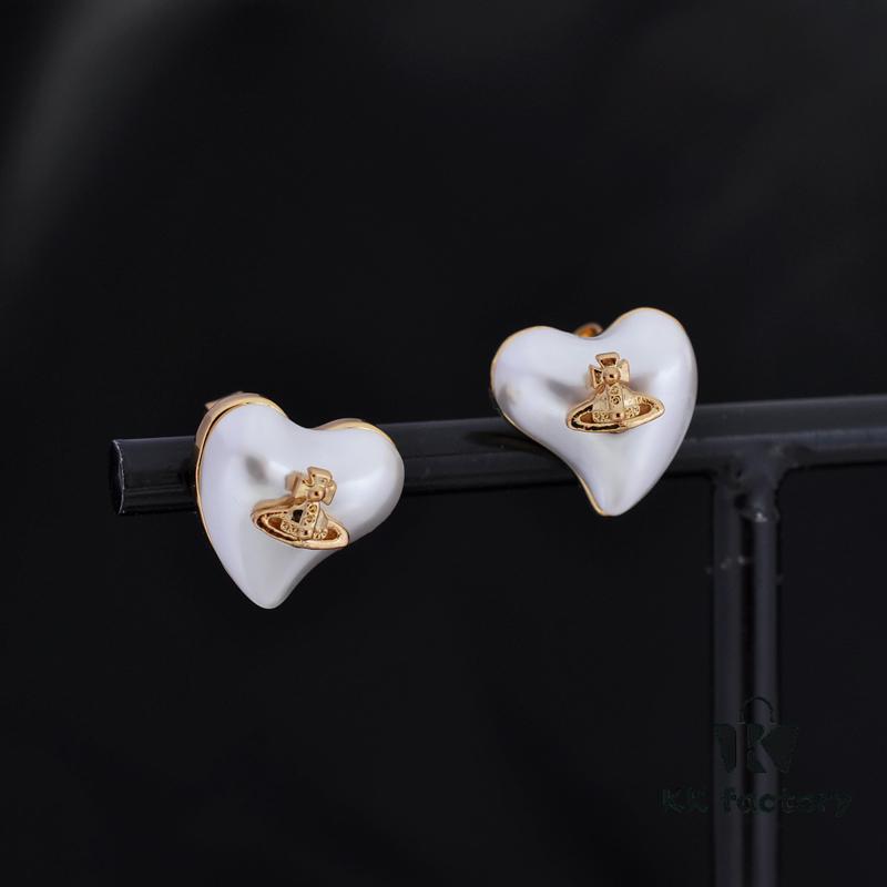 West Grandma Small Resin Heart Pearl Stud Earrings - Gold