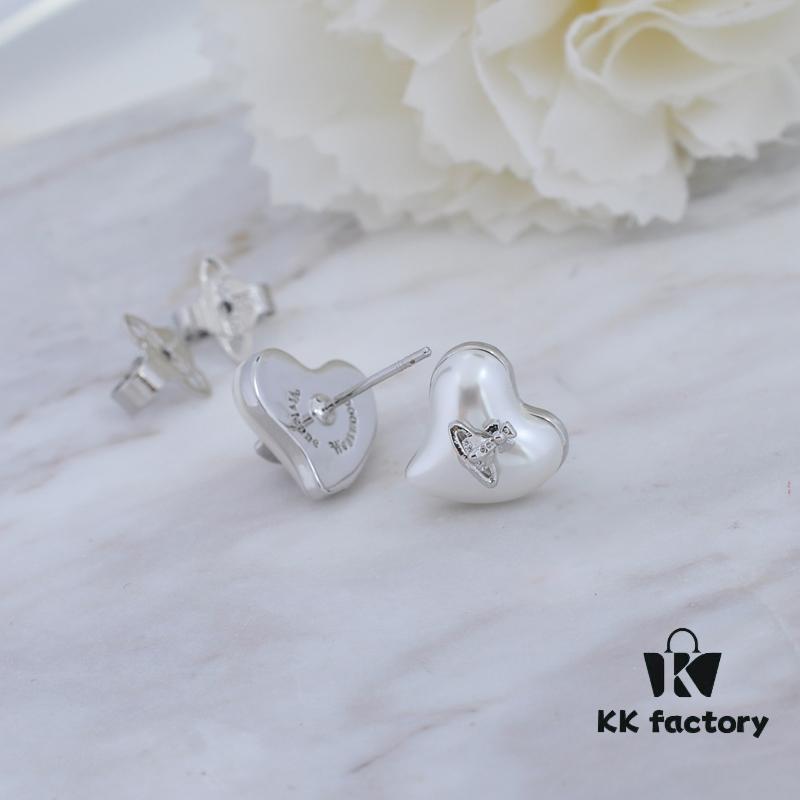 Vivienne Westwood Small Resin Heart Pearl Stud Earrings - Silver