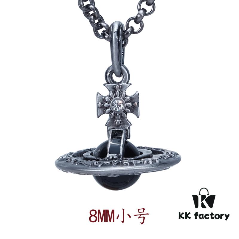 West Grandma Small Antique Silver 3D Carved Necklace - Black Beads