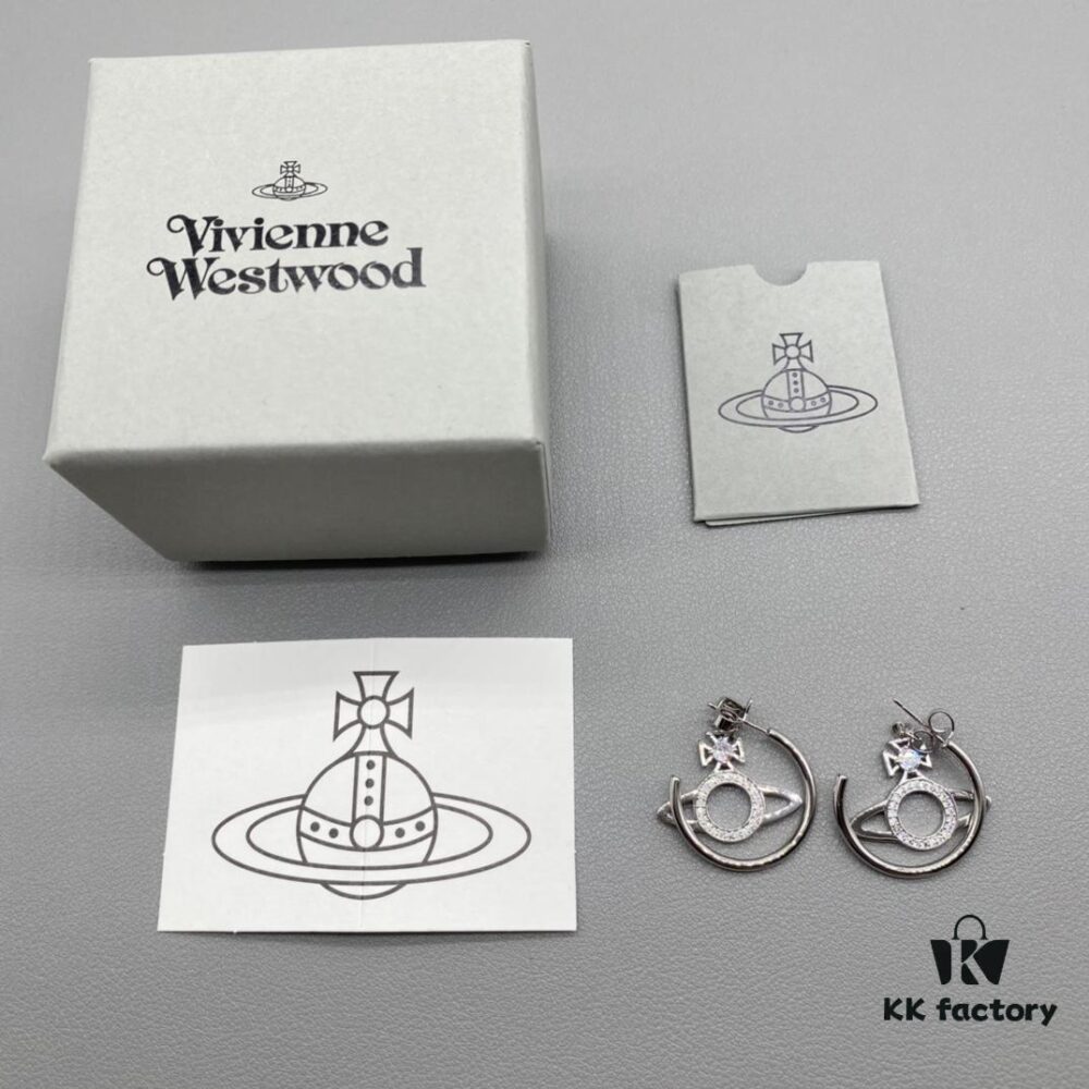 Vivienne Westwood Saturn Necklace