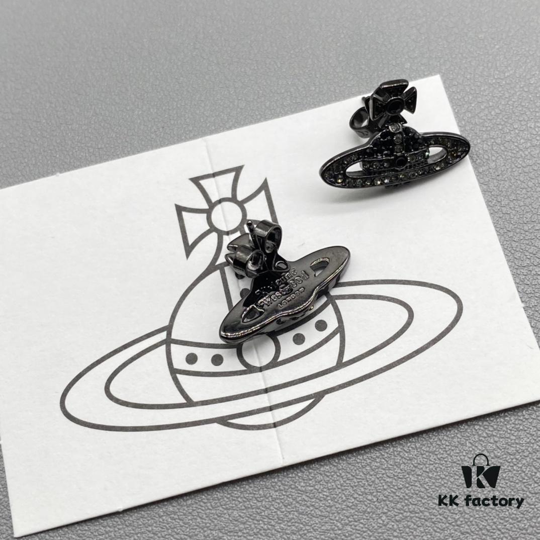 Vivienne Westwood Saturn Necklace