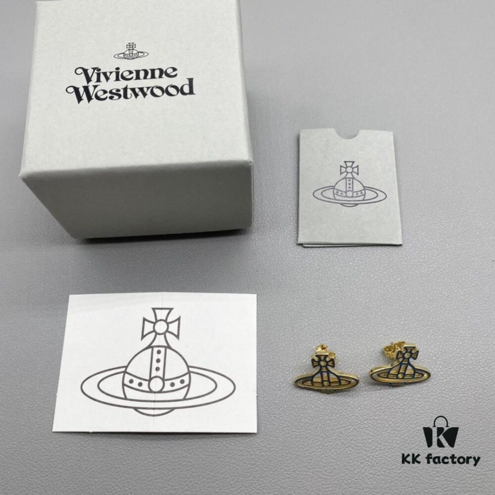 Vivienne Westwood Saturn Necklace