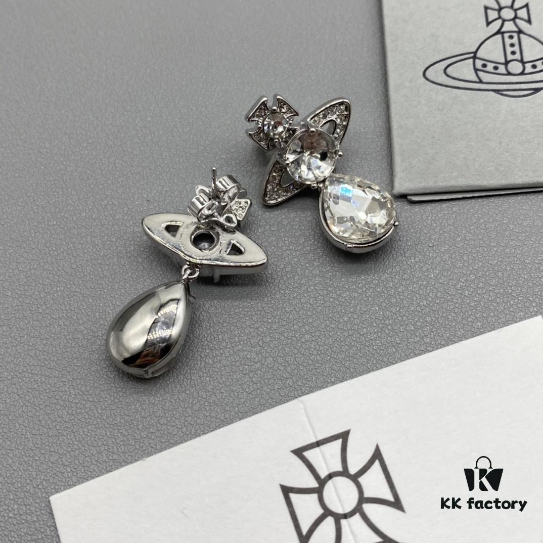 Vivienne Westwood Saturn Necklace