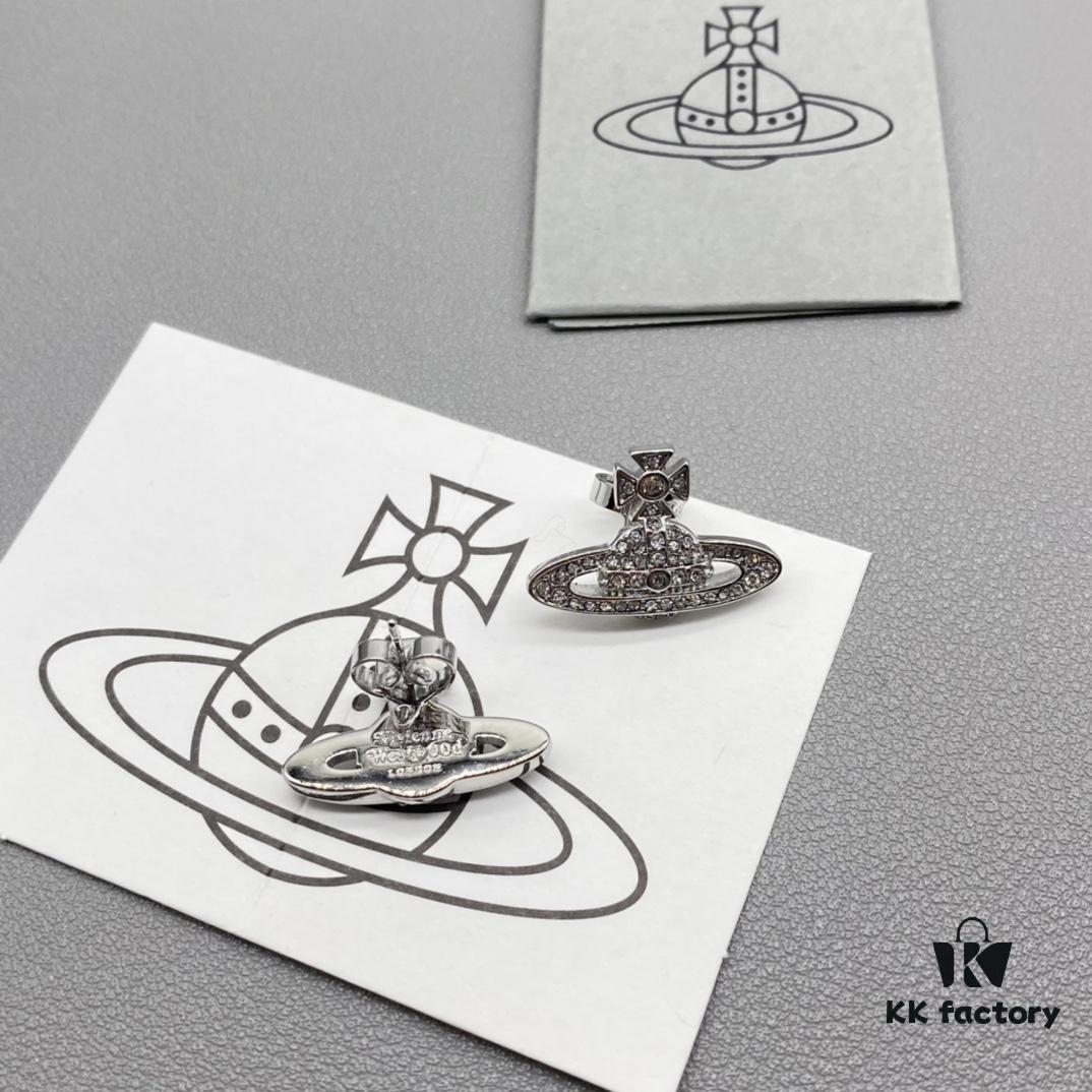 Vivienne Westwood Saturn Necklace