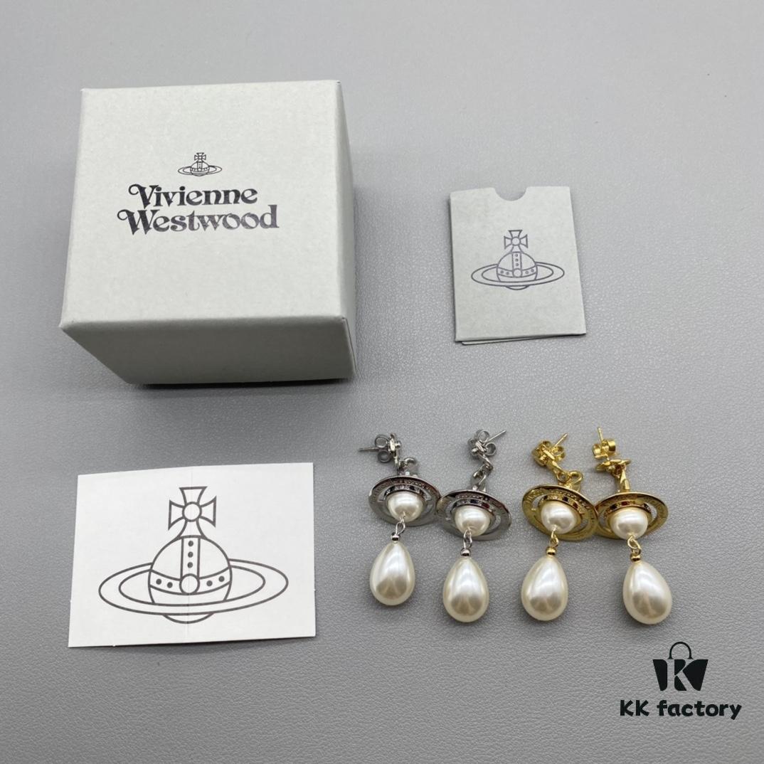 Vivienne Westwood Saturn Necklace