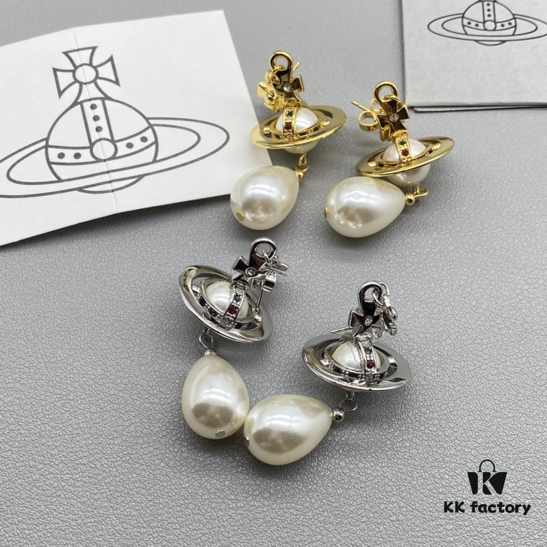 Vivienne Westwood Saturn Necklace