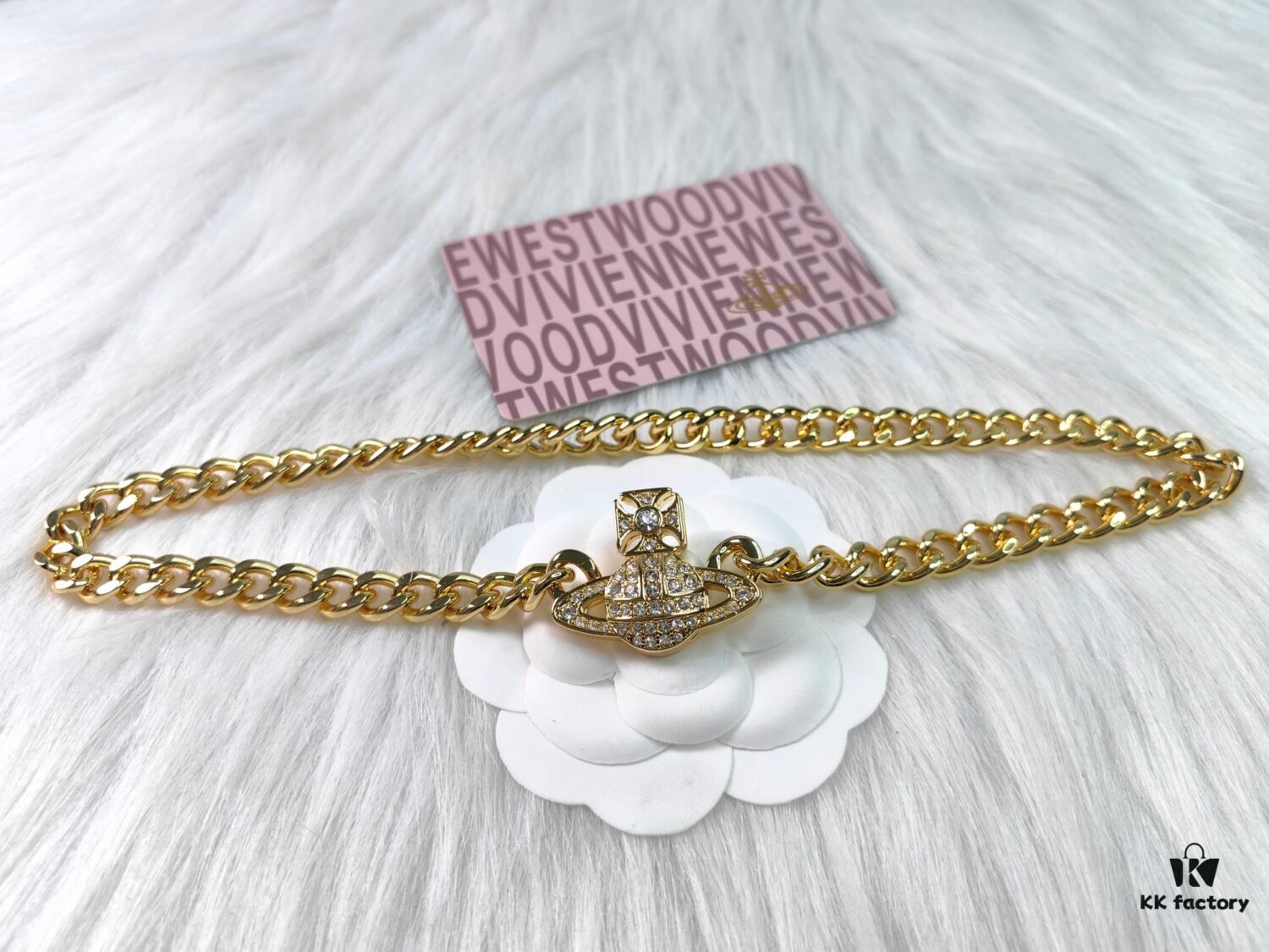 West Queen Full Diamond Magnetic Single-Layer P-Corner Chain Necklace - Gold