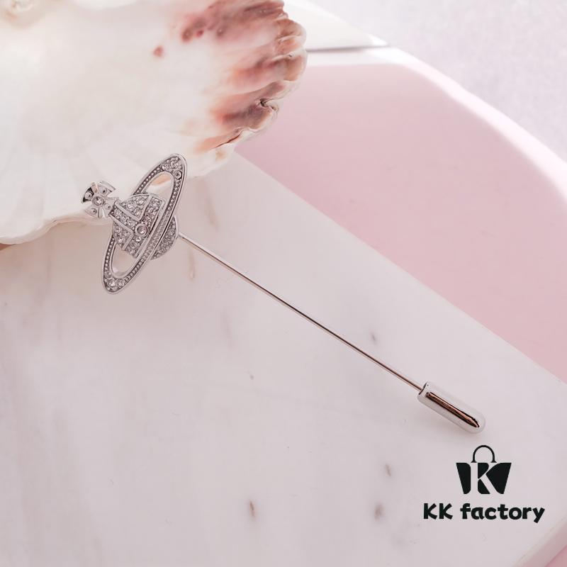 West Dame Saturn Single-Pin Brooch