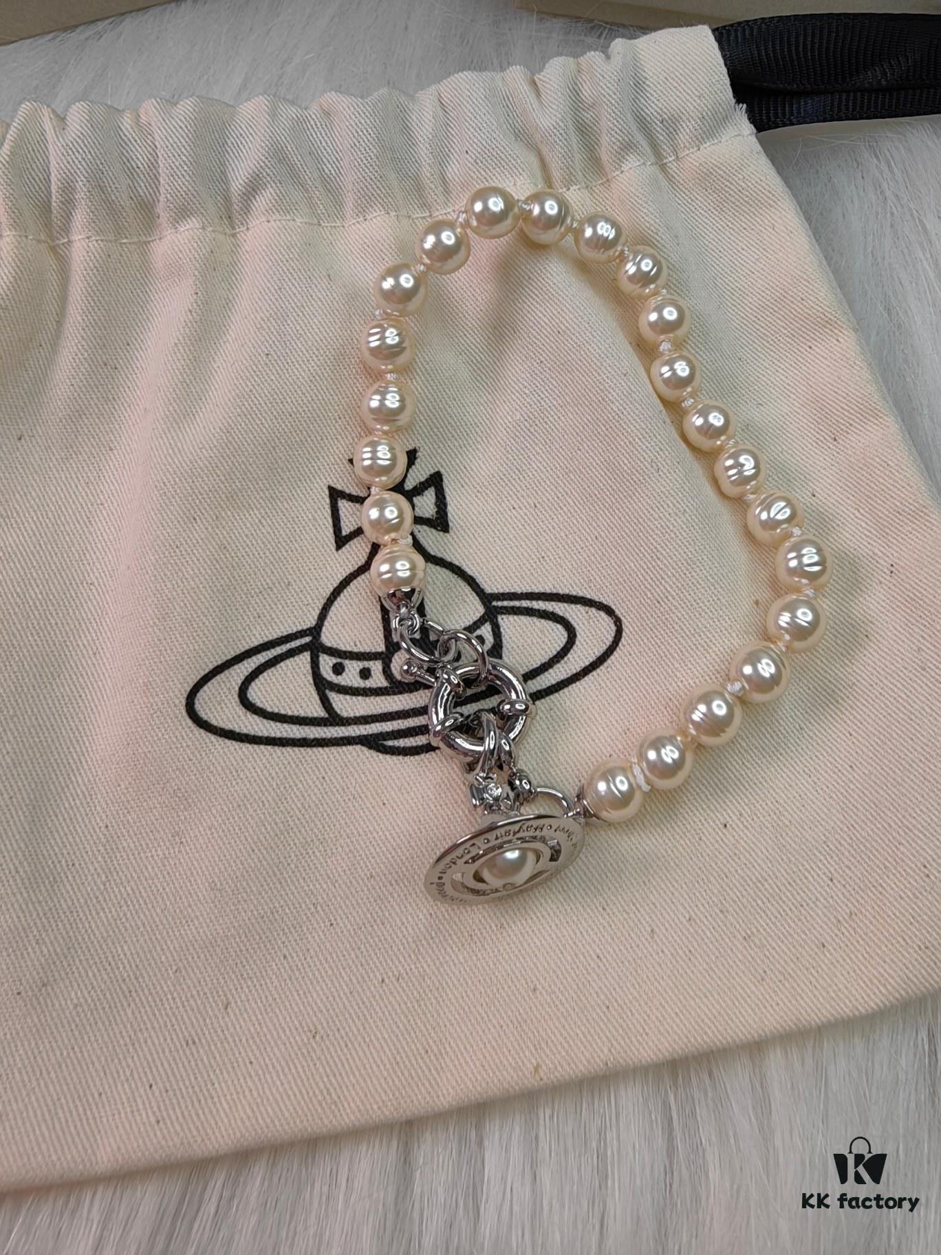 Baroque Pearl Bracelet by West Queen