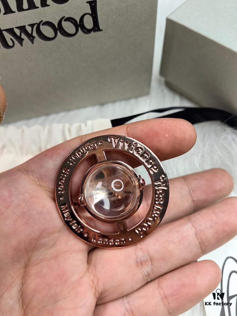 Vivienne Westwood Large 3D Saturn Necklace with 20mm Pearl