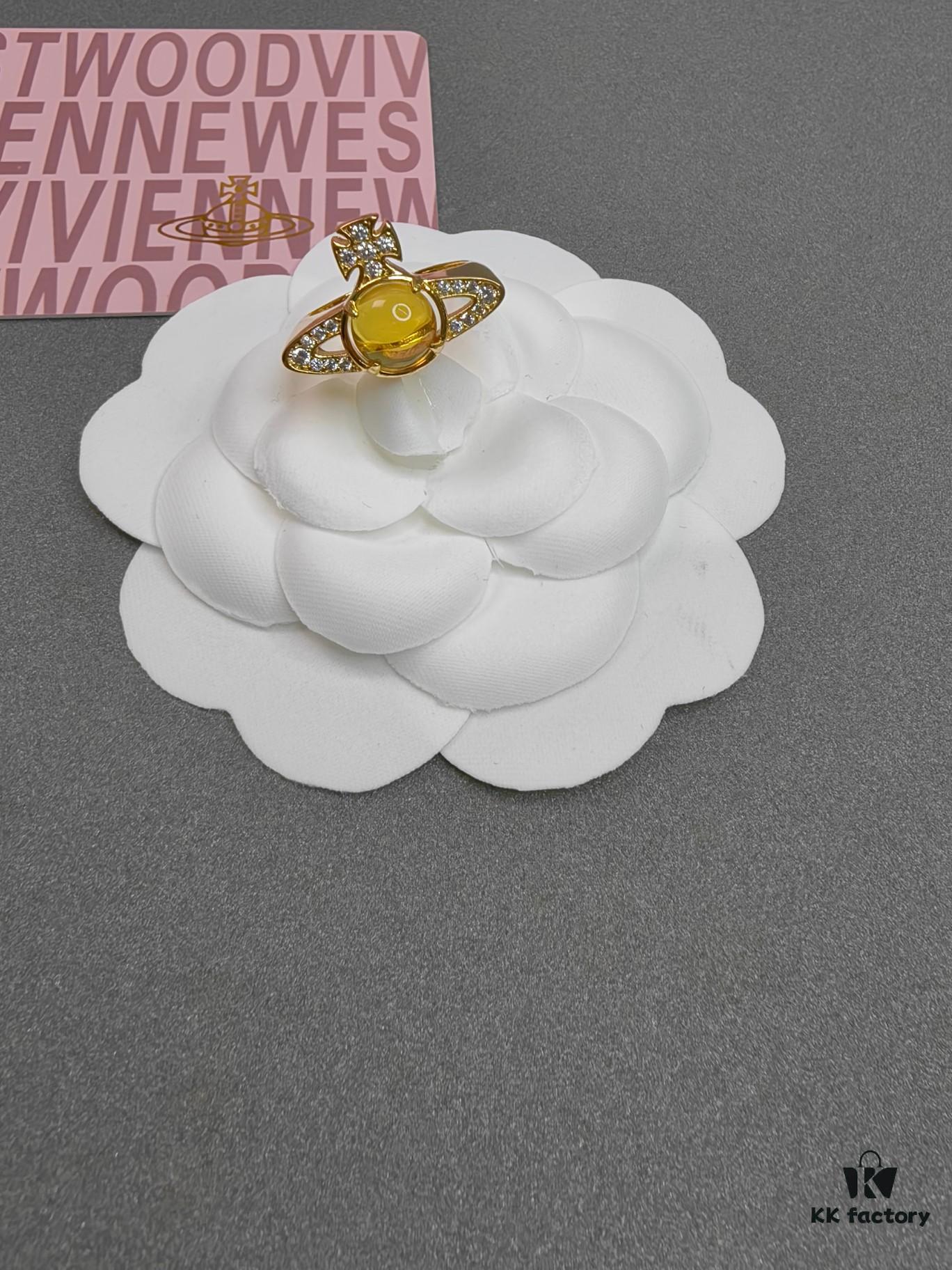 West Queen Rotating Bead Gold-colored Set