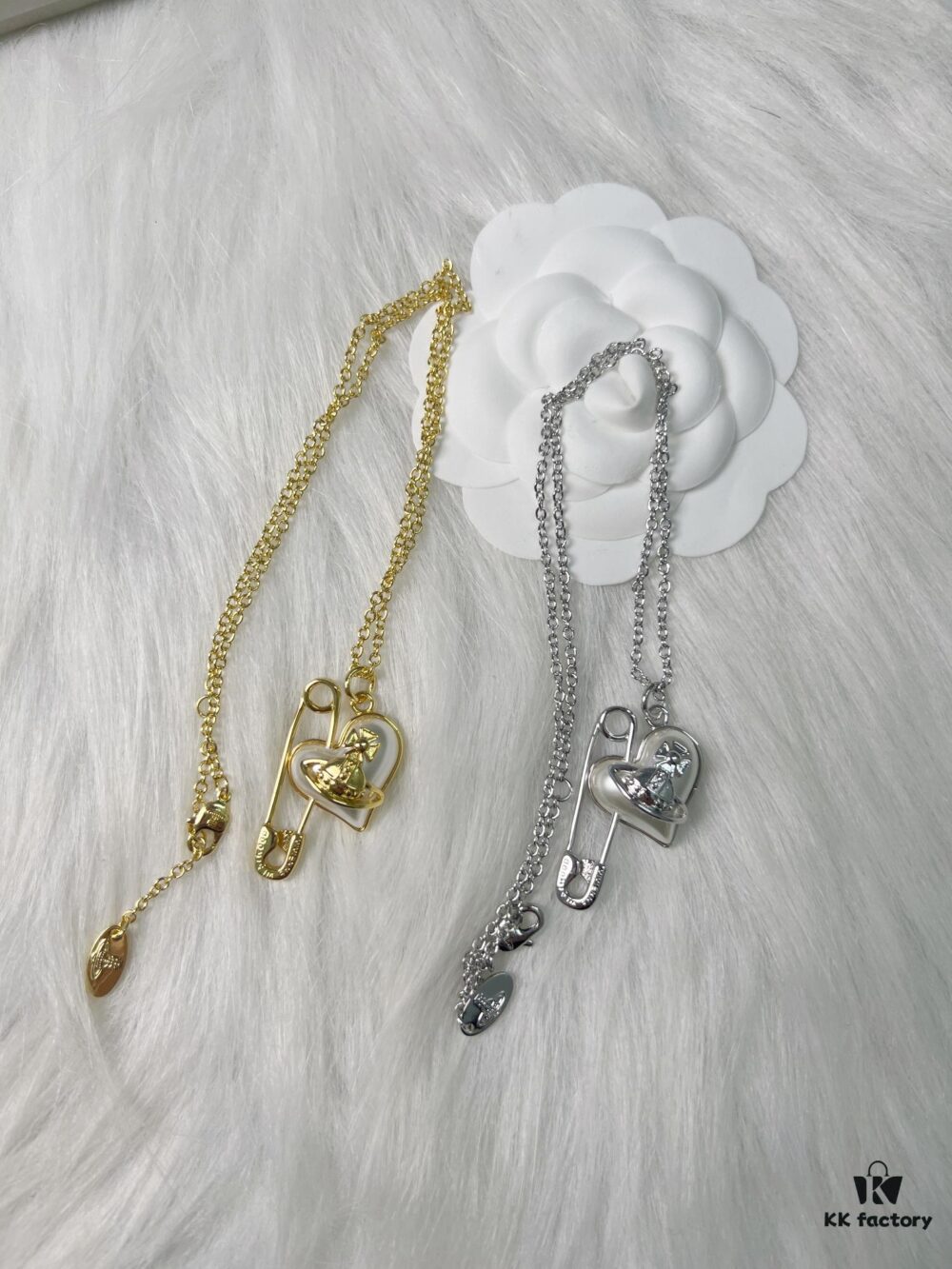 West Queen Brooch Heart Mother-of-Pearl Necklace