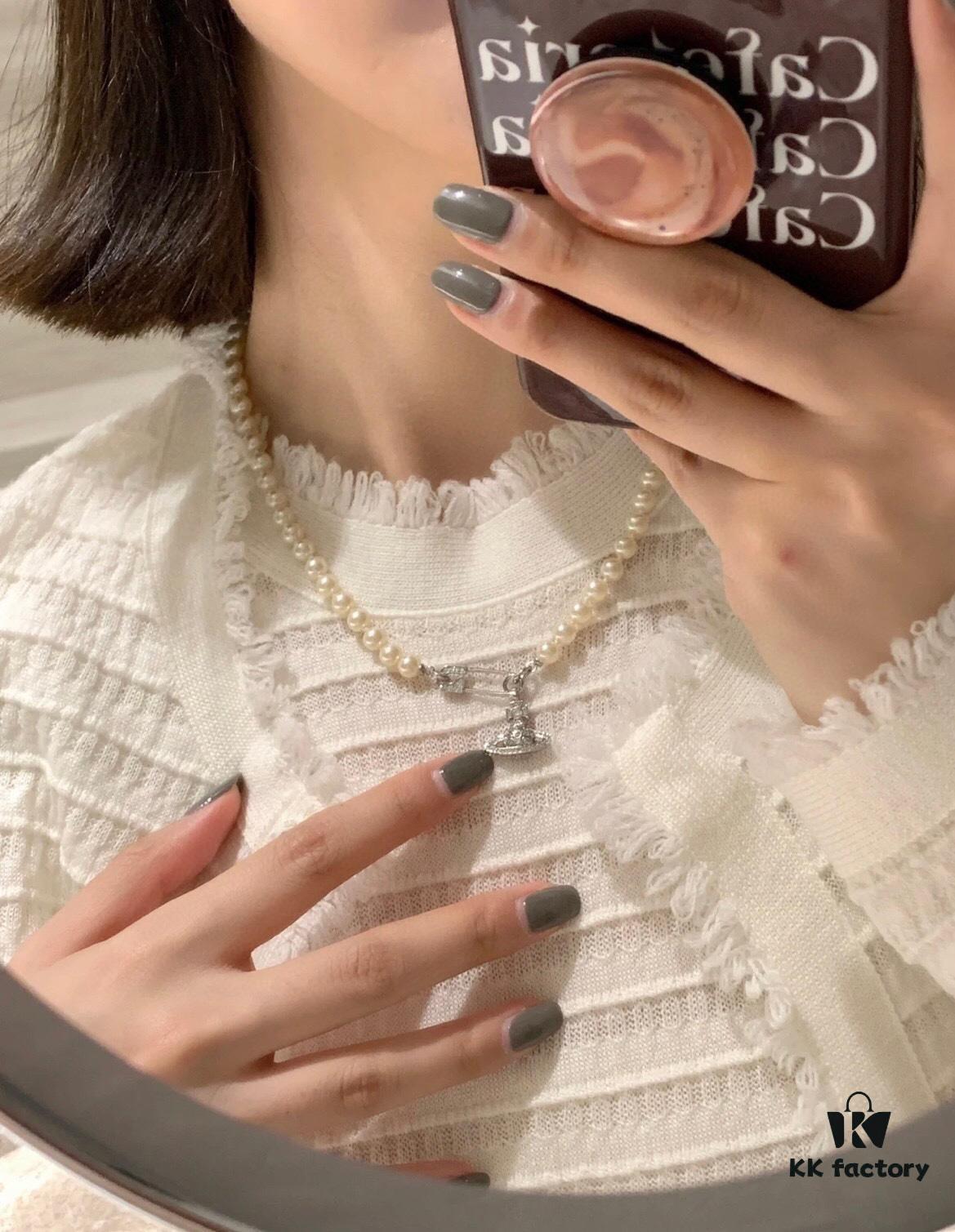 Vivienne Westwood - Pin Planet Necklace