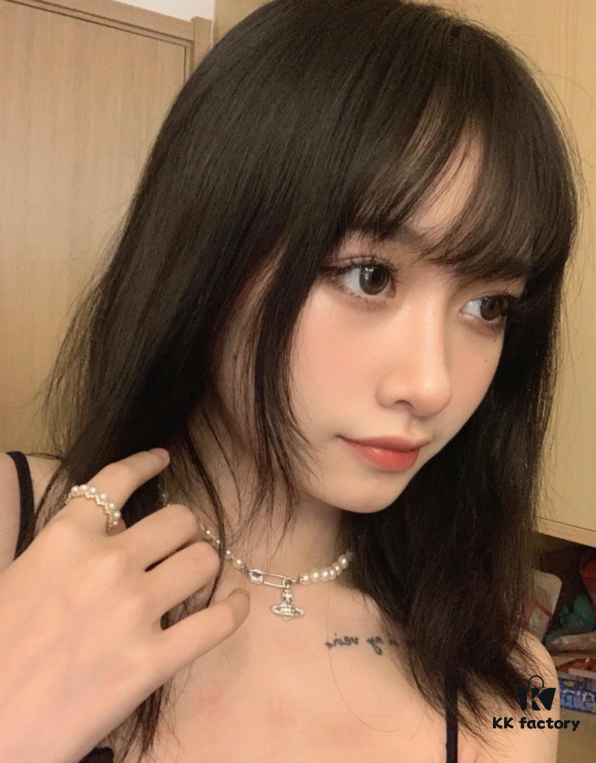 Vivienne Westwood - Pin Planet Necklace