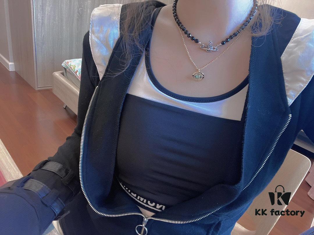 West Grandma Black Pearl Saturn Necklace