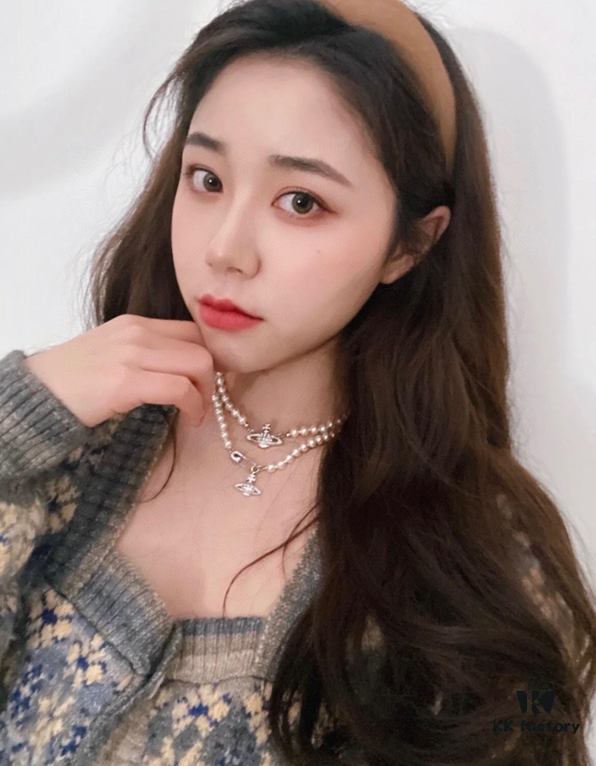 Vivienne Westwood - Pin Planet Necklace