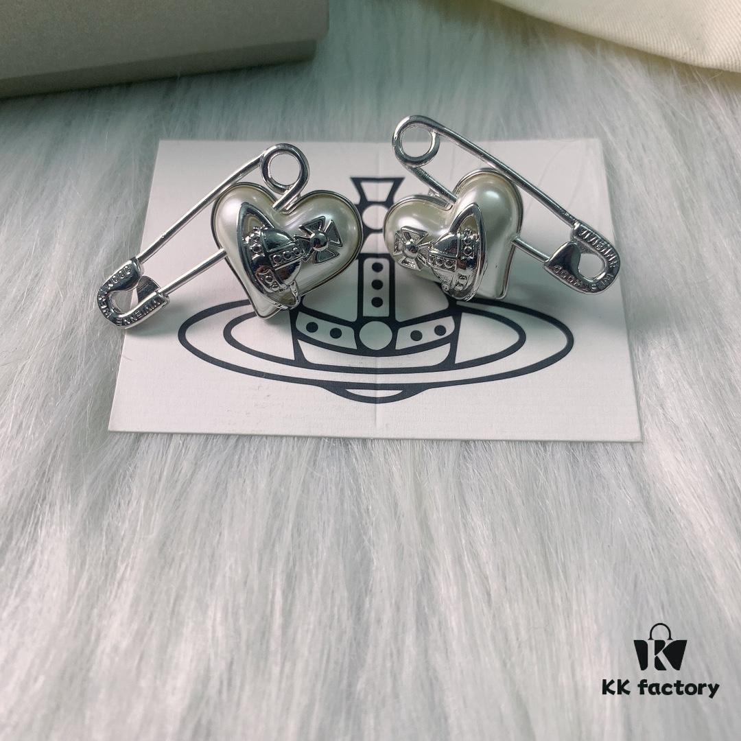 West Grandma Beimu Love Pin Stud Earrings