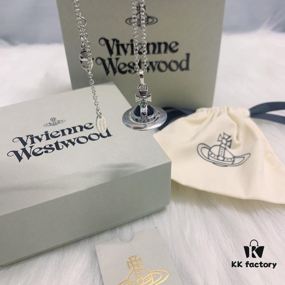 West Queen 3D Black Glass Ball Necklace