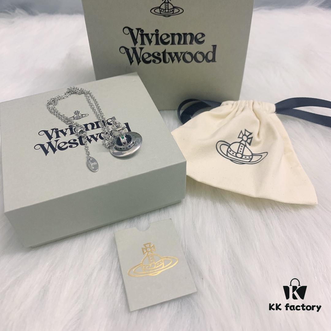 West Queen 3D Black Glass Ball Necklace