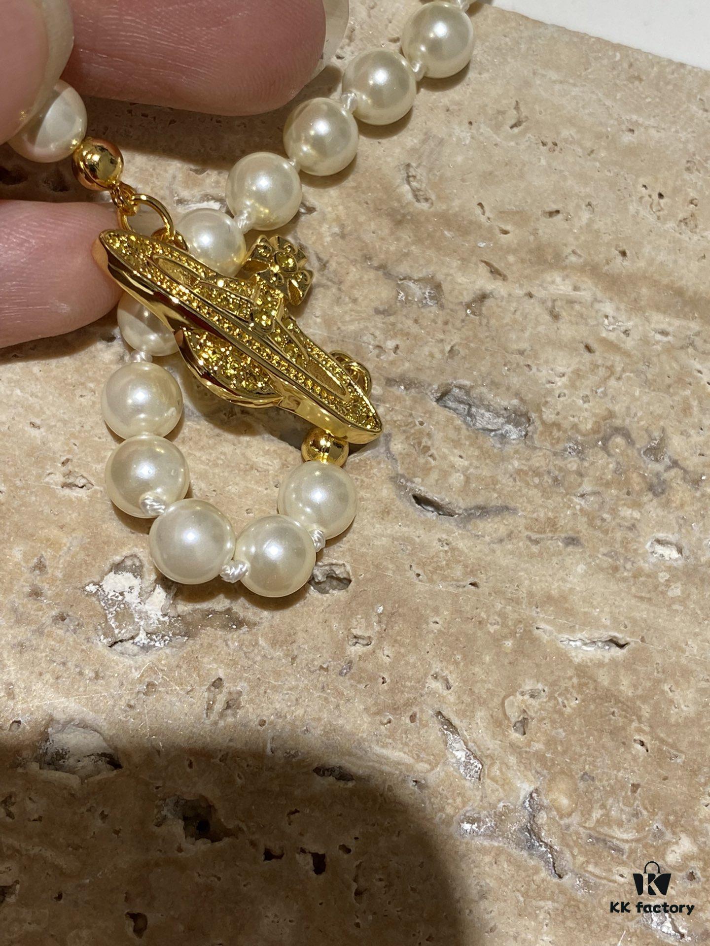 Saturn | Vivienne Westwood Jewelry Pearl Necklace in Gold