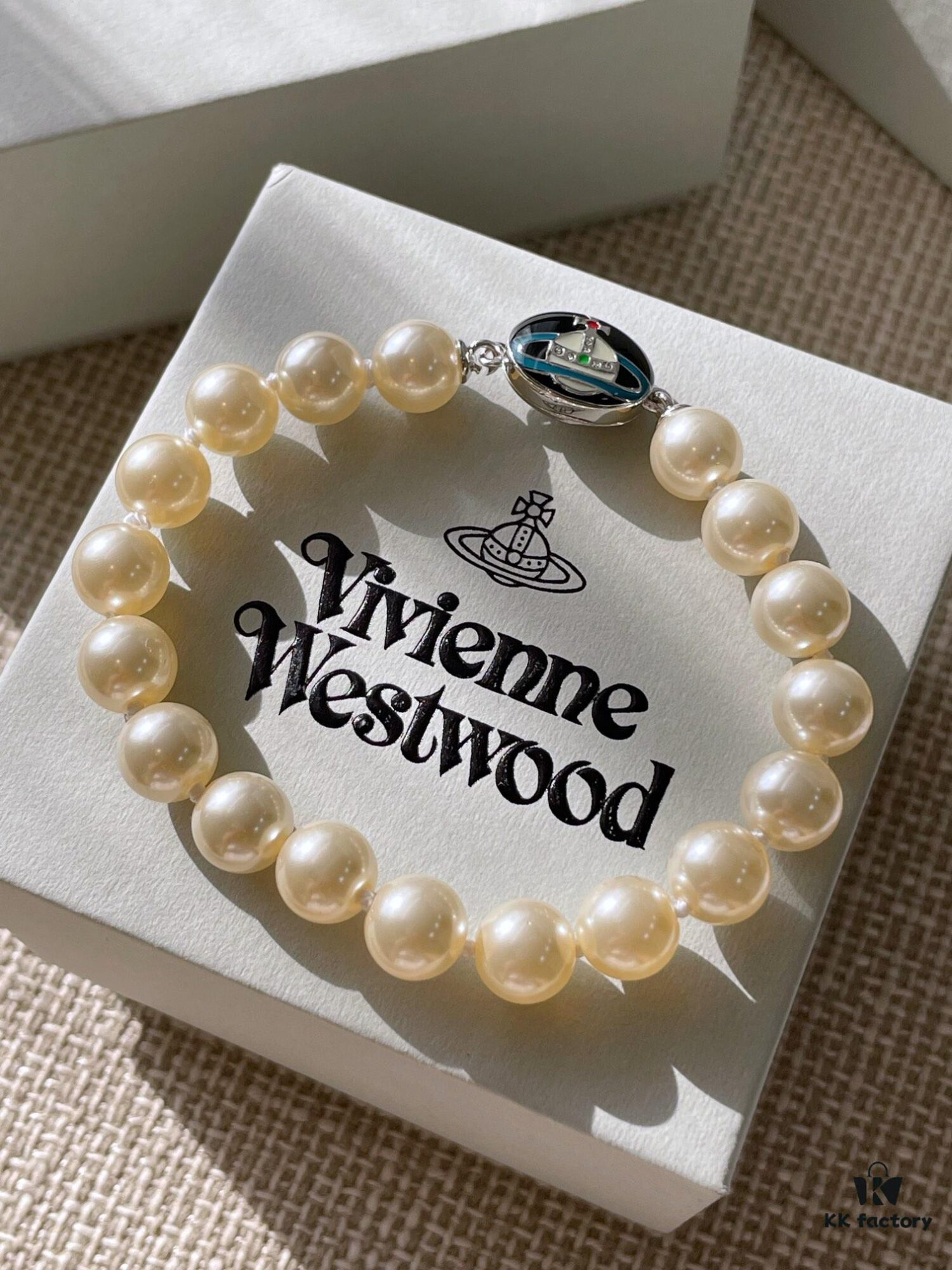 Vivienne Westwood Enamel Pearl Bracelet – Magnetic Clasp, Reversible Design, Six New 2023 Colors Available