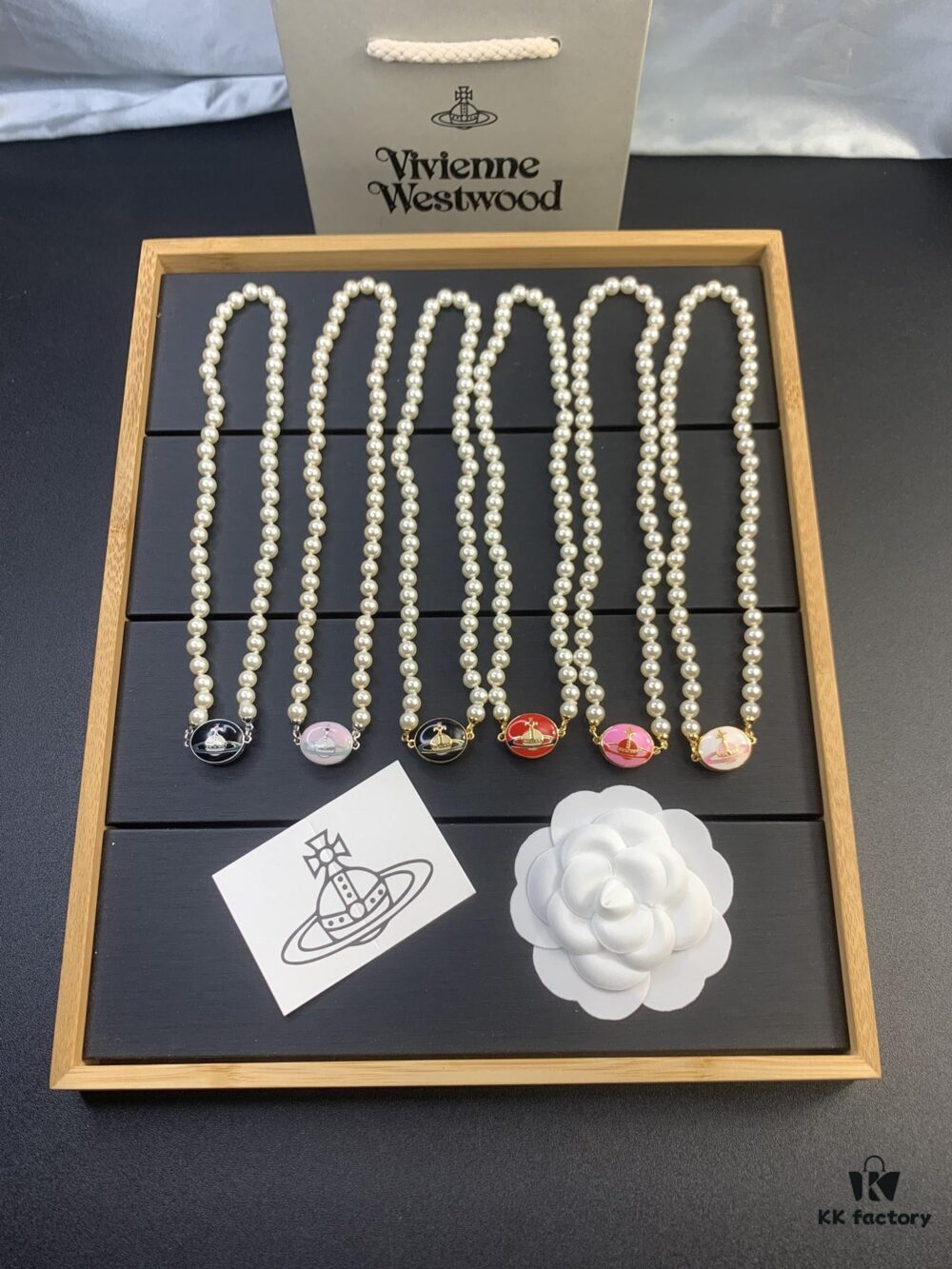 West Queen Magnetic Clasp Resin Pearl Necklace Collection