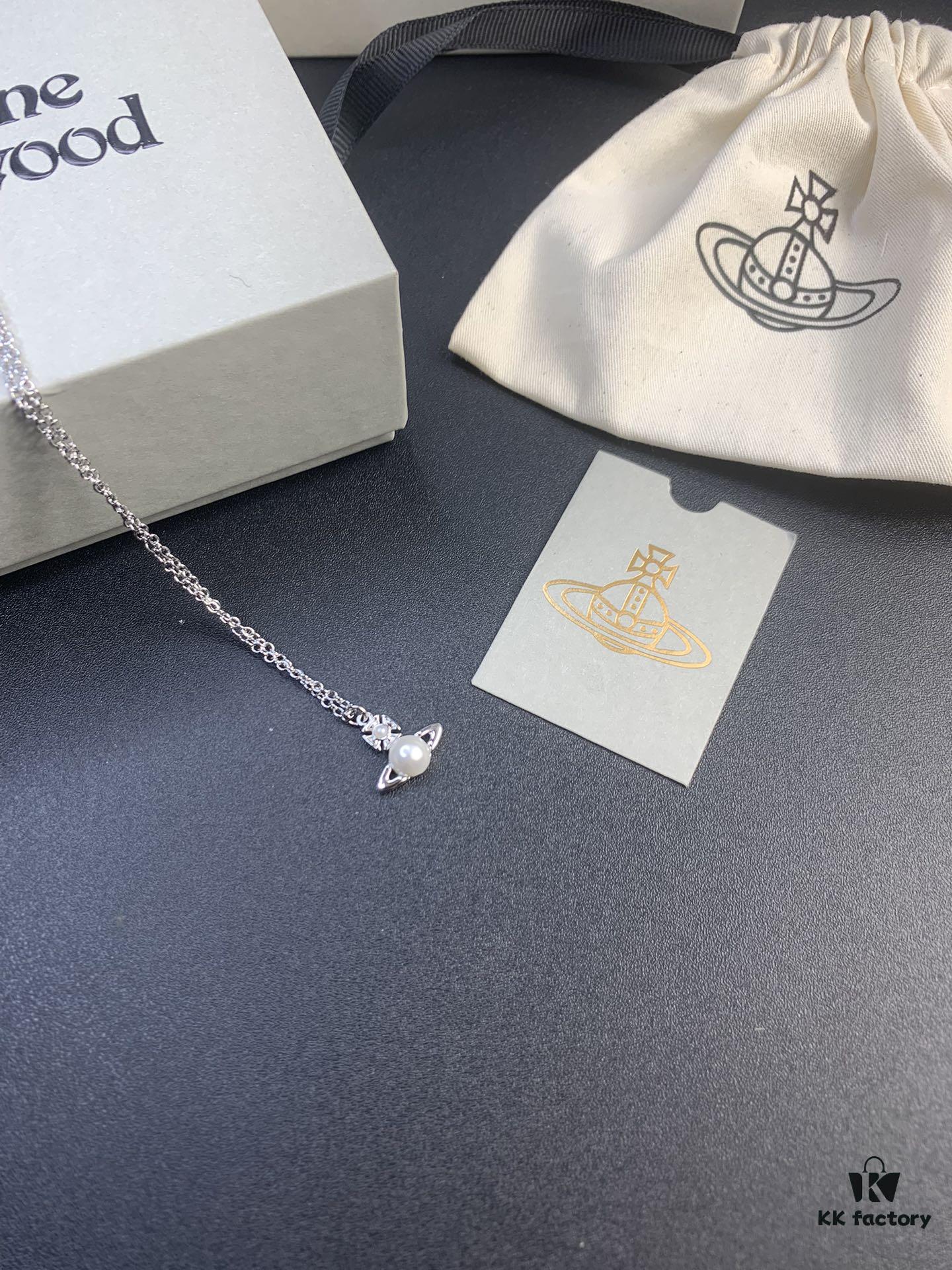 West Queen Pearl Necklace in White Gold and Yellow Gold Two Tones