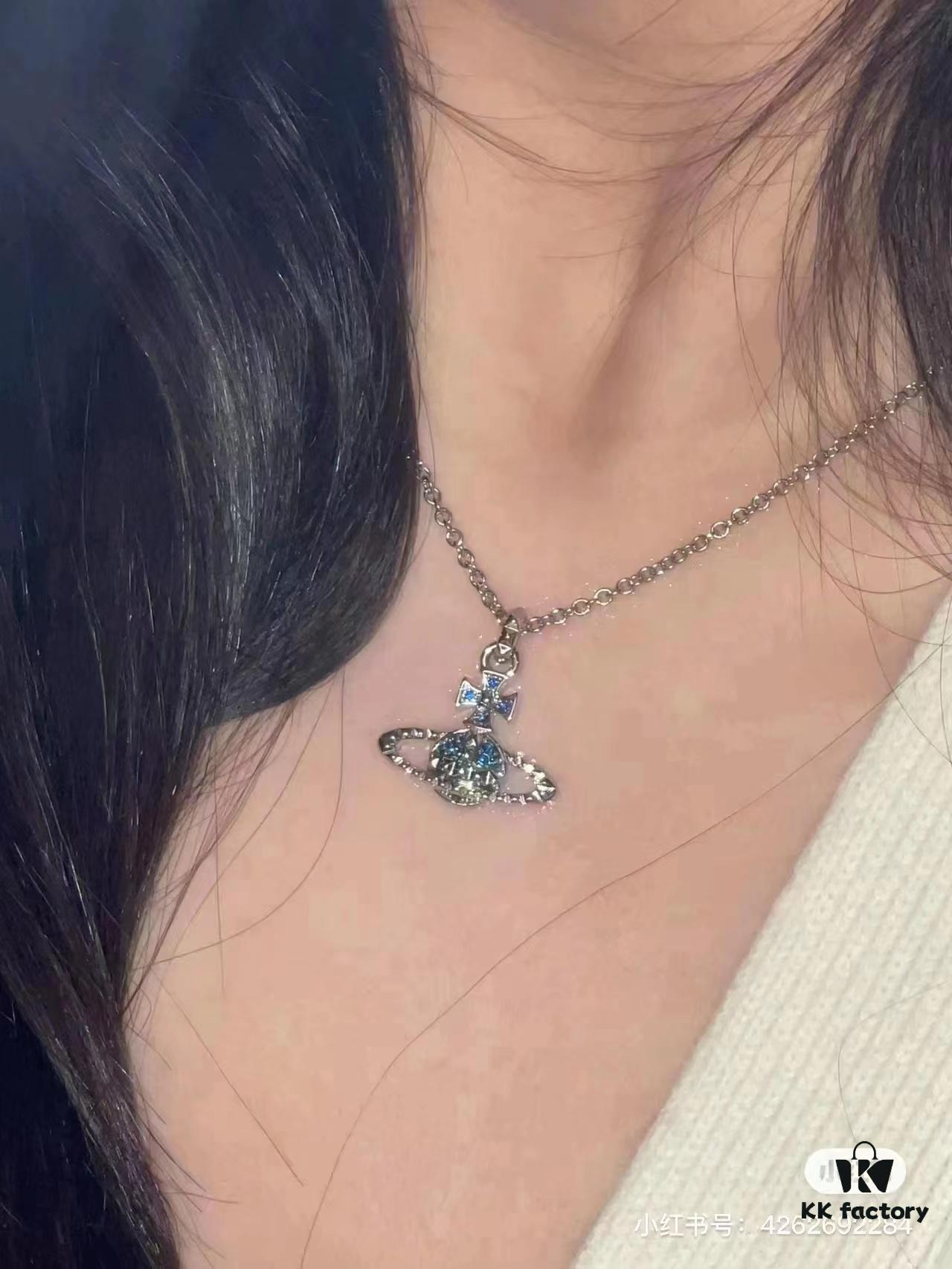 West Grandma Rivet Saturn Blue Diamond Necklace and Stud Earring Set