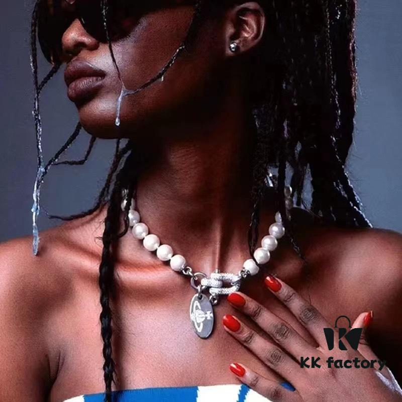 West Queen Full Diamond Horse Hoof Pearl Necklace, Superb Quality